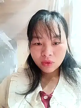 Snapshot of Ana-Li- chatting on 10.20.25 Ana-Li- online show from 10.20.25