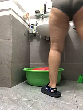 HinayLa online show from 02.08.26