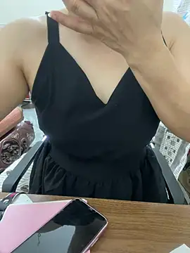 HinayLa online show from 05.19.26