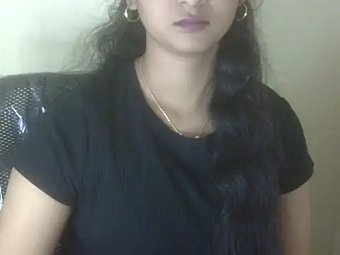 Snapshot of shimz_ chatting on 11.15.25 shimz online show from 11.15.25