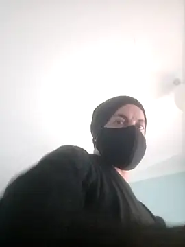 Snapshot of Imyourguy2025 chatting on 10.23.25 Imyourguy2025 online show from 10.23.25