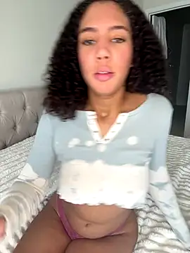 yourfavegirlnextdoor online show from 10.26.25