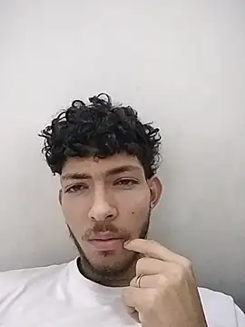 LyliaWood online show from 12.18.25