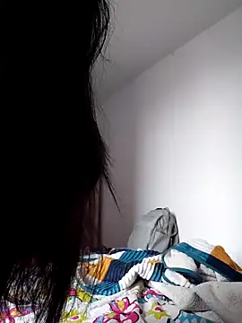 Snapshot of zero__doll chatting on 10.25.25 zero  doll online show from 10.25.25