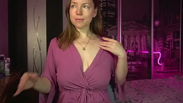 Snapshot of Cocosweetty chatting on 11.15.25 Cocosweetty online show from 11.15.25