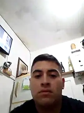 Snapshot of Achi09 chatting on 05.30.26 Achi09 online show from 05.30.26