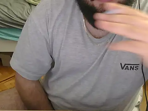 Snapshot of moneyman_11 chatting on 05.08.26 moneyman 11 online show from 05.08.26