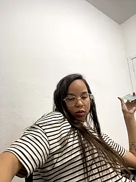 Snapshot of Bab_Angel chatting on 10.20.25 Bab Angel online show from 10.20.25