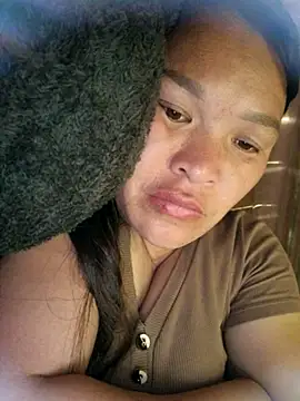 Snapshot of chipu06 chatting on 03.25.26 chipu06 online show from 03.25.26