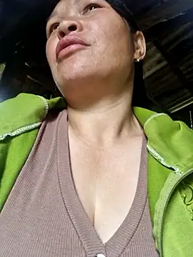 Snapshot of chipu06 chatting on 04.02.26 chipu06 online show from 04.02.26