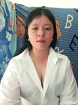 Snapshot of lisa-bae00 chatting on 04.28.26 lisa-bae00 online show from 04.28.26