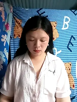 Snapshot of lisa-bae00 chatting on 05.11.26 lisa-bae00 online show from 05.11.26