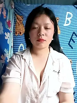 Snapshot of lisa-bae00 chatting on 05.11.26 lisa-bae00 online show from 05.11.26