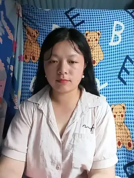 Snapshot of lisa-bae00 chatting on 05.15.26 lisa-bae00 online show from 05.15.26