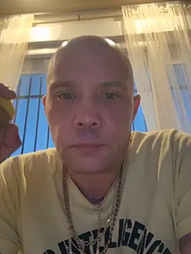 Snapshot of gitanoMad chatting on 02.12.26 gitanoMad online show from 02.12.26