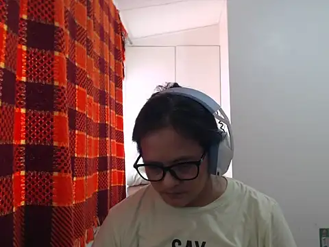 Kinkybela2025 online show from 07.02.26