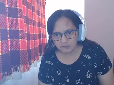 Kinkybela2025 online show from 07.05.26