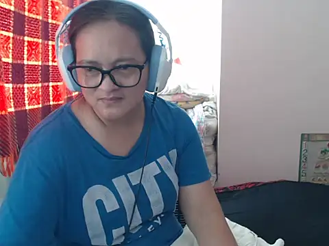 Kinkybela2025 online show from 07.05.26