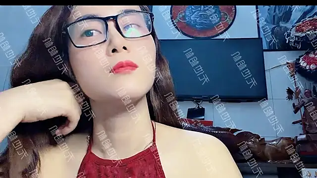 Snapshot of Family-Lovee chatting on 06.05.26 Family-Lovee online show from 06.05.26