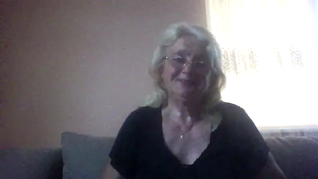 AmyLove353 online show from 07.16.26