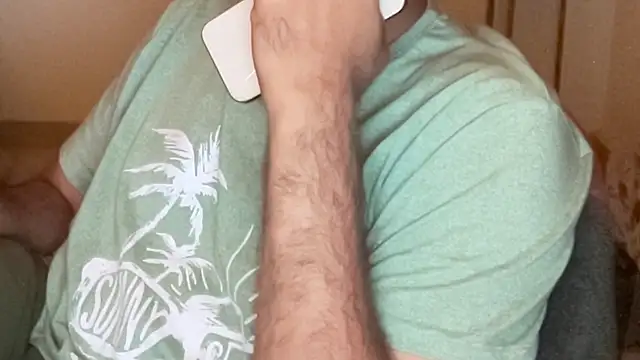 Snapshot of MakeMeAwareAah chatting on 12.03.25 MakeMeAwareAah online show from 12.03.25