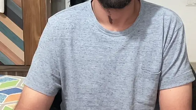 Snapshot of MakeMeAwareAah chatting on 12.20.25 MakeMeAwareAah online show from 12.20.25