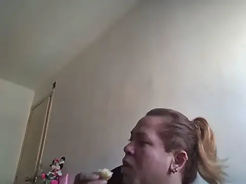 Eimy2025 online show from 10.21.25