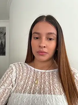 Snapshot of Talia_Bonet chatting on 06.20.26 Talia Bonet online show from 06.20.26
