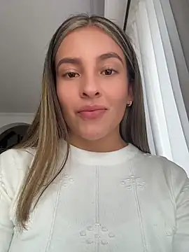 Snapshot of Talia_Bonet chatting on 07.29.26 Talia Bonet online show from 07.29.26