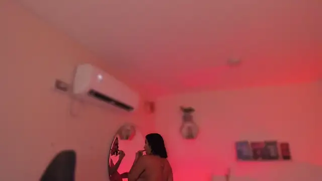 YariRose online show from 02.14.26