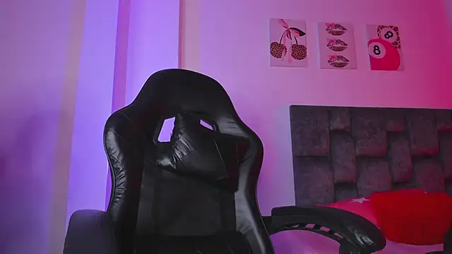 kittymonroe1 online show from 05.18.26