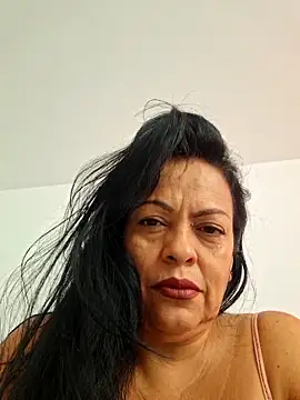 Snapshot of viviana-sexi chatting on 06.17.26 viviana-sexi online show from 06.17.26