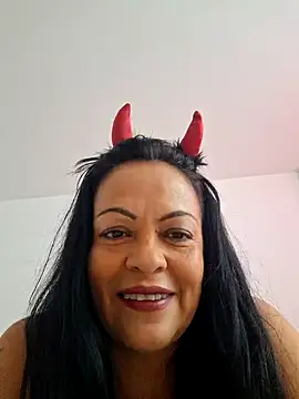 Snapshot of viviana-sexi chatting on 06.23.26 viviana-sexi online show from 06.23.26