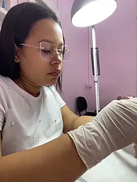 PaulaCruz01 online show from 02.04.26