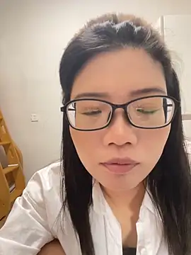 Snapshot of Nlen_baby chatting on 11.20.25 Nlen baby online show from 11.20.25