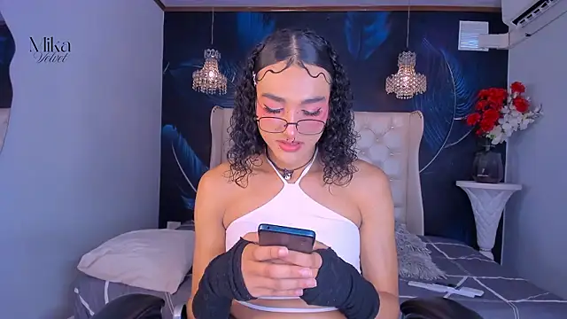 Mika  velvet online show from 02.19.26