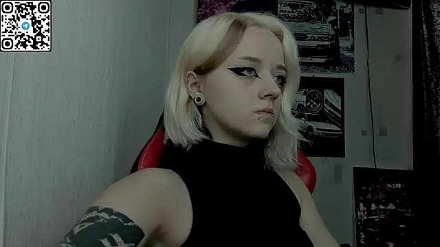 Holy Mistress S online show from 07.22.26