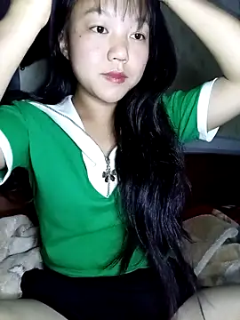 Quynhsumon online show from 03.06.26