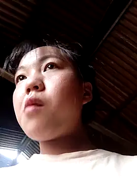 Quynhsumon online show from 04.03.26