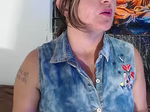 Snapshot of Debora_Cienfuegos25 chatting on 11.09.25 Debora Cienfuegos25 online show from 11.09.25