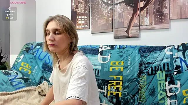 Tenderly Sophie online show from 04.10.26