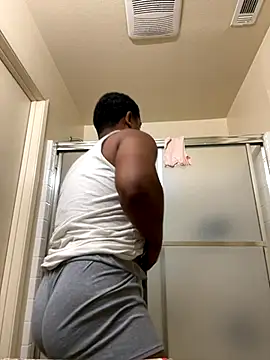 Snapshot of maddfreak0 chatting on 11.18.25 maddfreak0 online show from 11.18.25