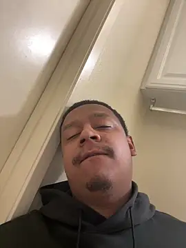 Snapshot of maddfreak0 chatting on 12.19.25 maddfreak0 online show from 12.19.25