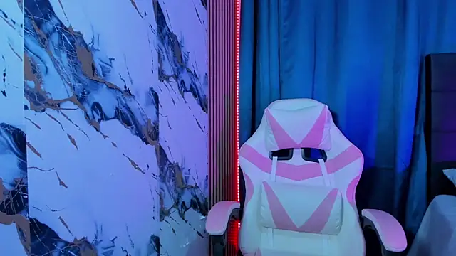 Scarlet DLuce online show from 03.15.26