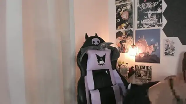 AdelineJhones online show from 02.22.26