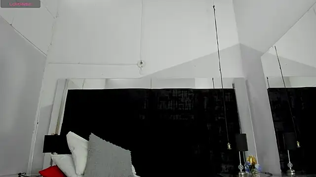 EmmadaSilva online show from 05.26.26