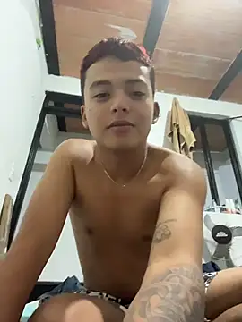 Snapshot of LiamANDJordan chatting on 02.12.26 LiamANDJordan online show from 02.12.26