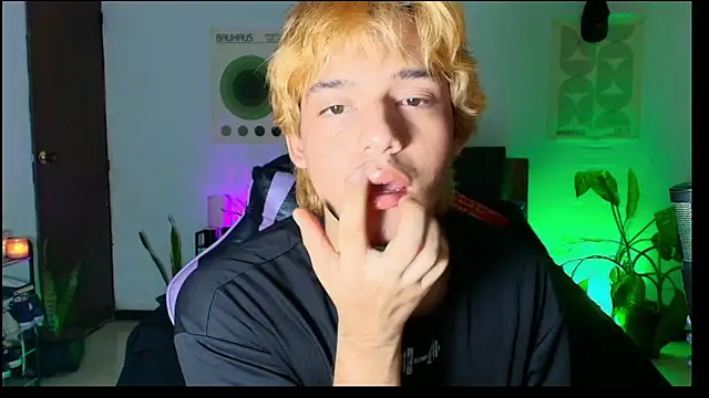 Snapshot of Habel__moretti chatting on 02.21.26 Habel moretti online show from 02.21.26