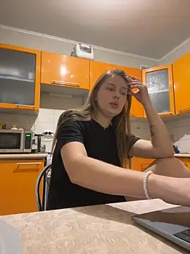 Elina1 online show from 11.16.25