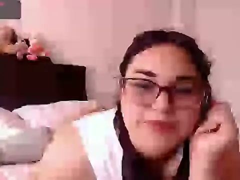 mira cherry02 online show from 04.02.26